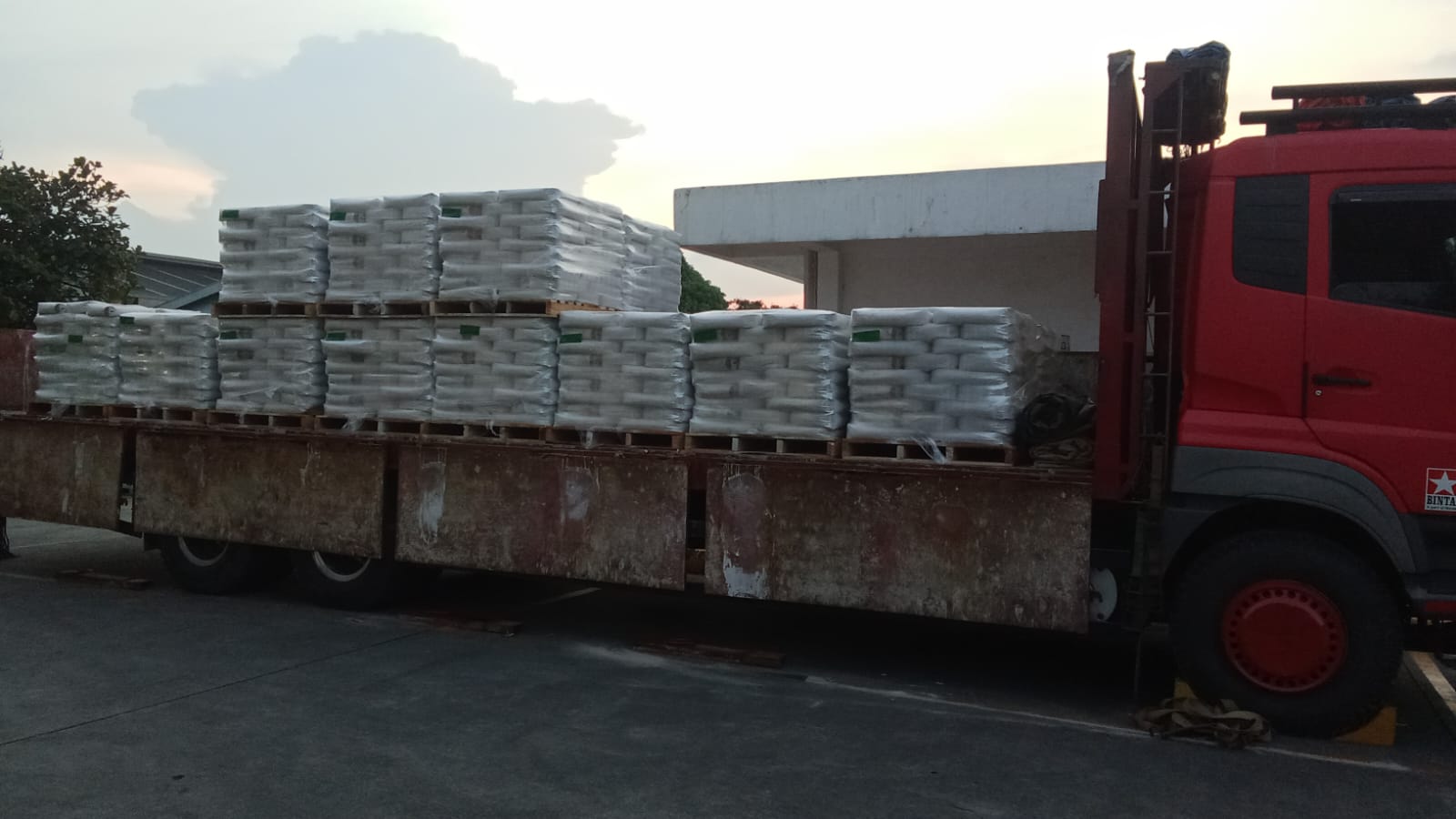 Pengiriman material Floor Hardener Fosroc, Nitoflor Hardtop